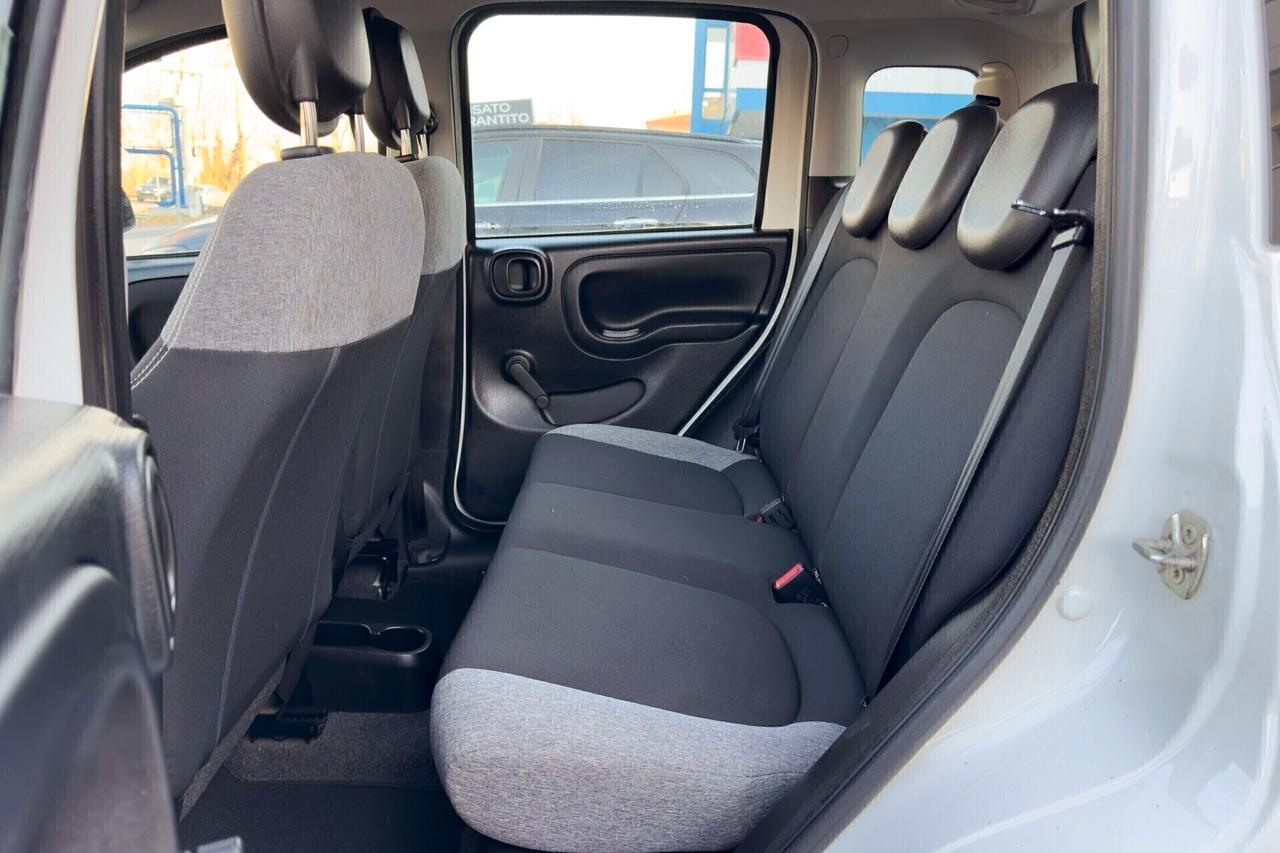 Fiat Panda 1.0 Hybrid e benzina