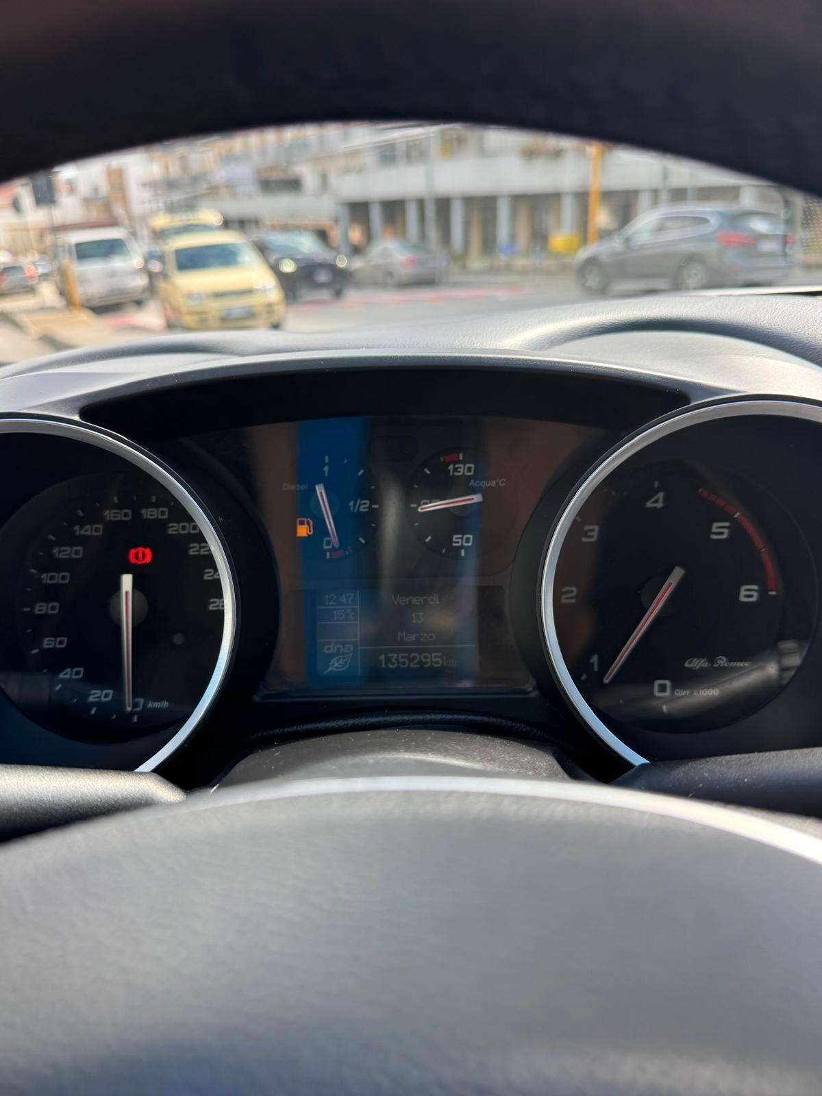 Alfa Romeo Giulietta 1.6 JTDm 120 CV Distinctive * Perfette Condizioni * Garantita 12 Mesi