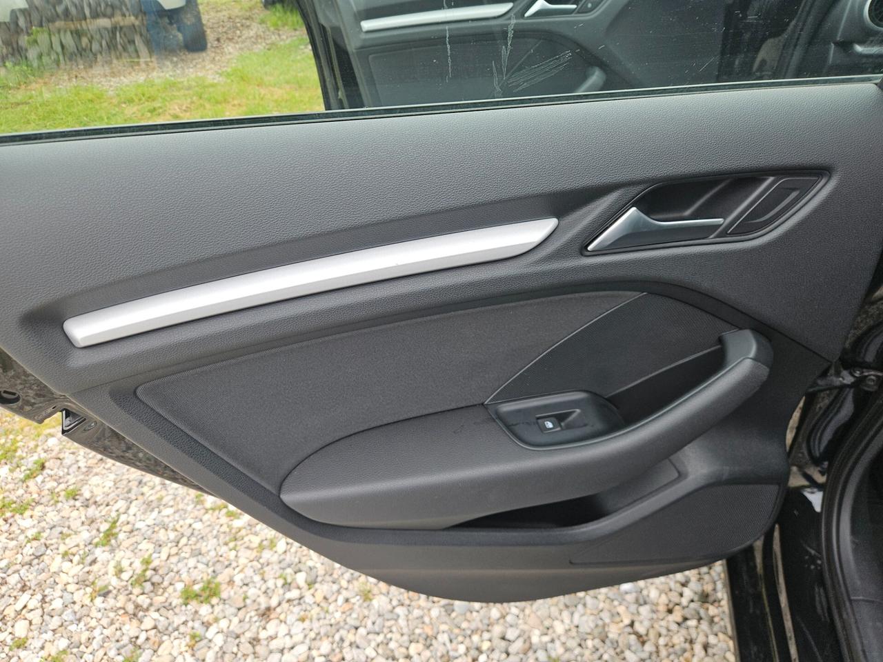 Audi A3 SPB 2.0 cc. TDI S tronic Business cv 150