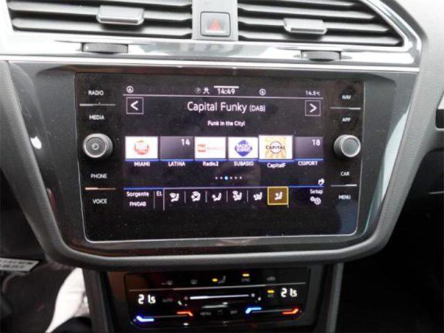 VOLKSWAGEN Tiguan 2.0 TDI 150CV DSG Life Carplay, Vetri osc, Ambient