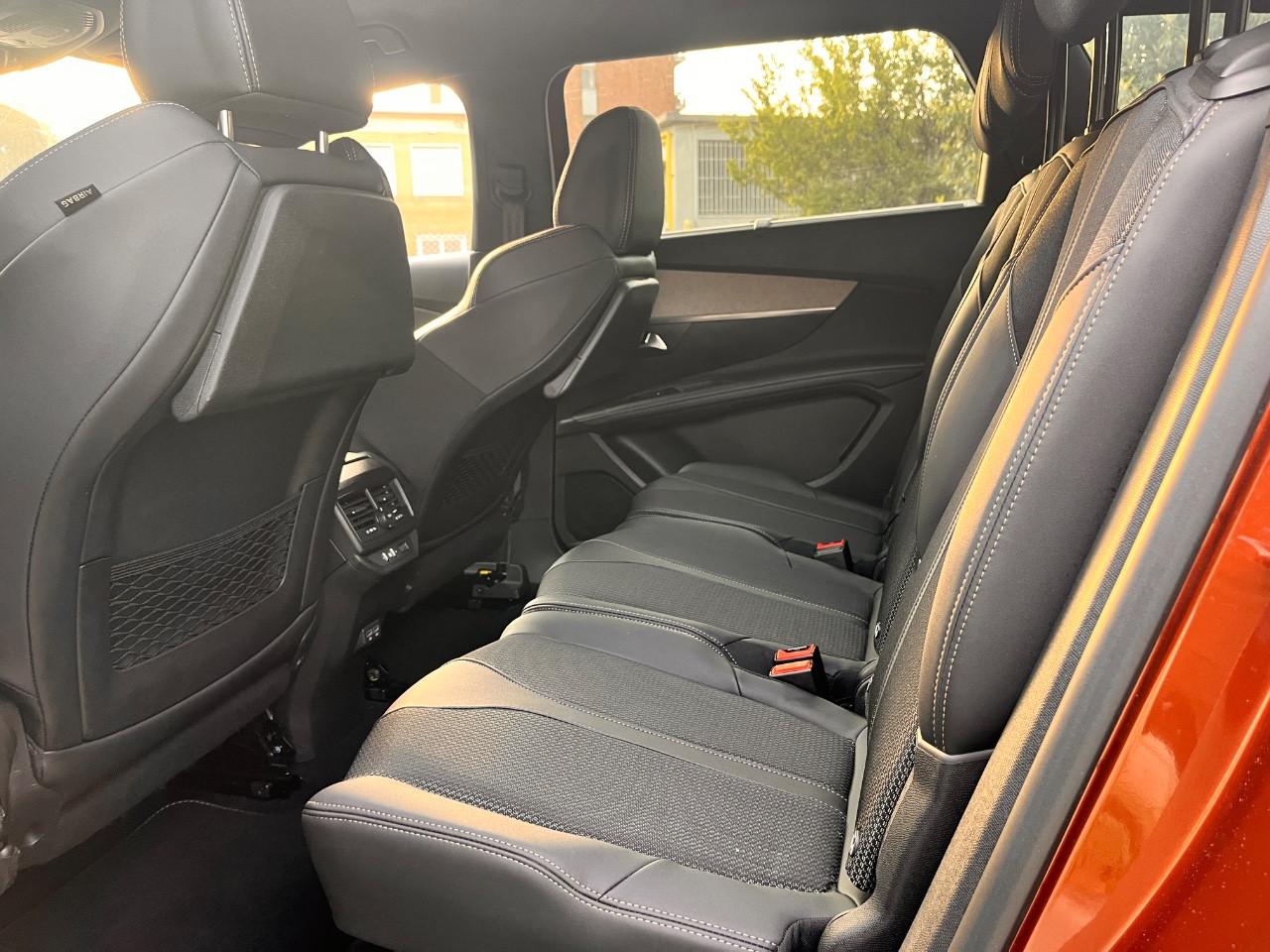 Peugeot 5008 5008 1.5 blueDHi 130cv EAT8 7 Posti