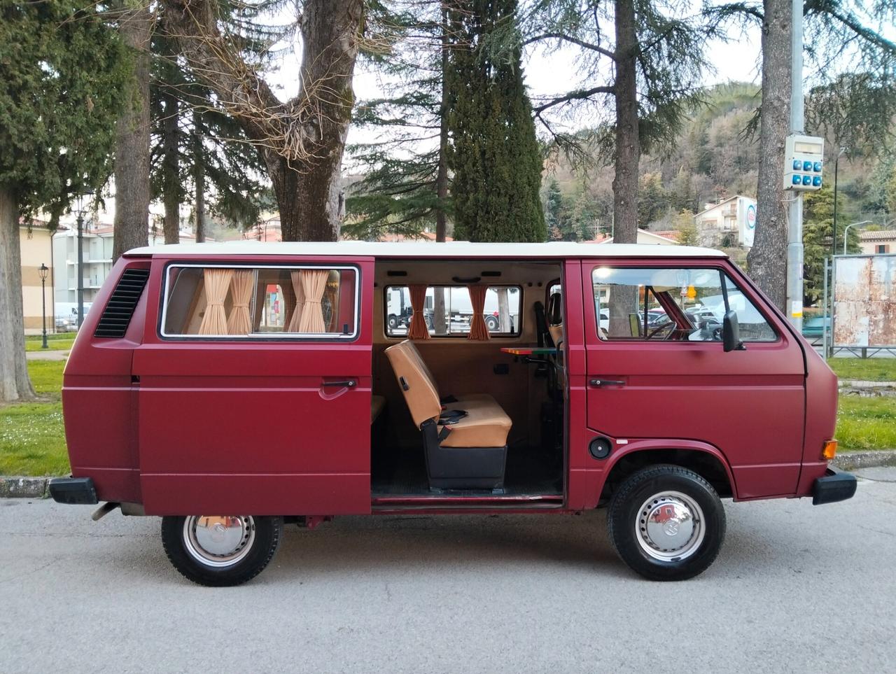 Volkswagen Caravelle