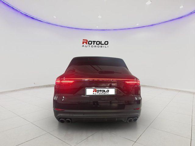 PORSCHE Cayenne 3.0 V6