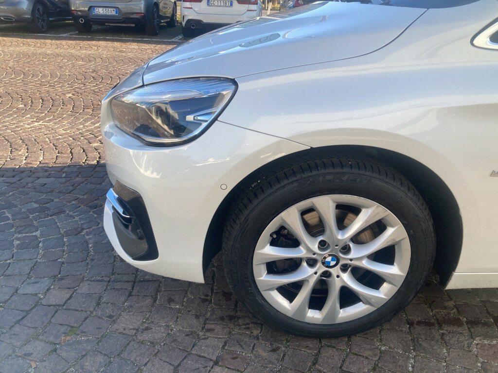 BMW Serie 2 Active Tourer 220 d Luxury Steptronic