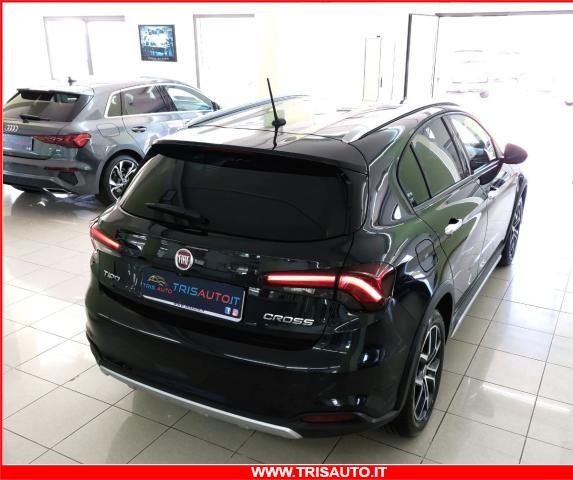 FIAT Tipo 1.6 MJT S&S Cross IVATA (FULL LED+NAVI)