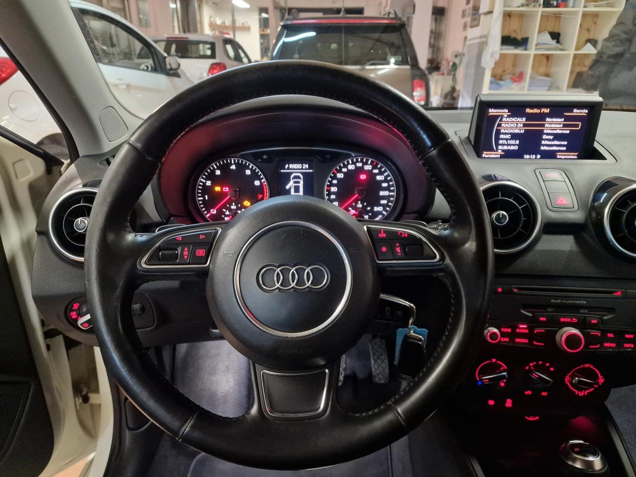 Audi A1 1.4 TFSI S tronic Ambition sline ok neopatentatiAudi A1 1.4 TFSI S tronic Ambition sline ok neopatentati