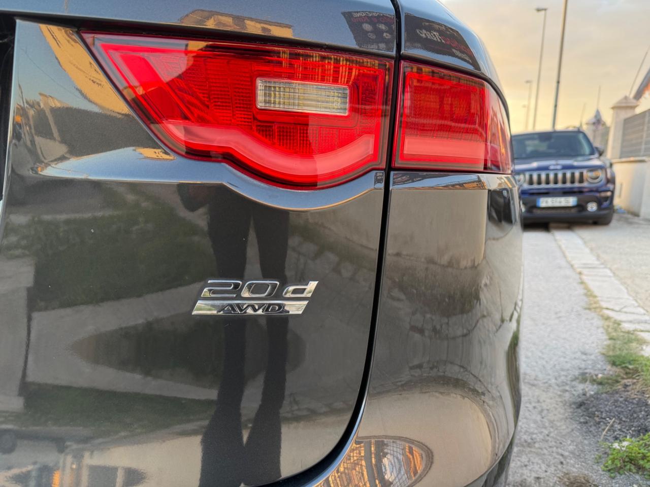 Jaguar F-Pace 2.0 D 180 CV AWD aut. R-Sport 12/2019