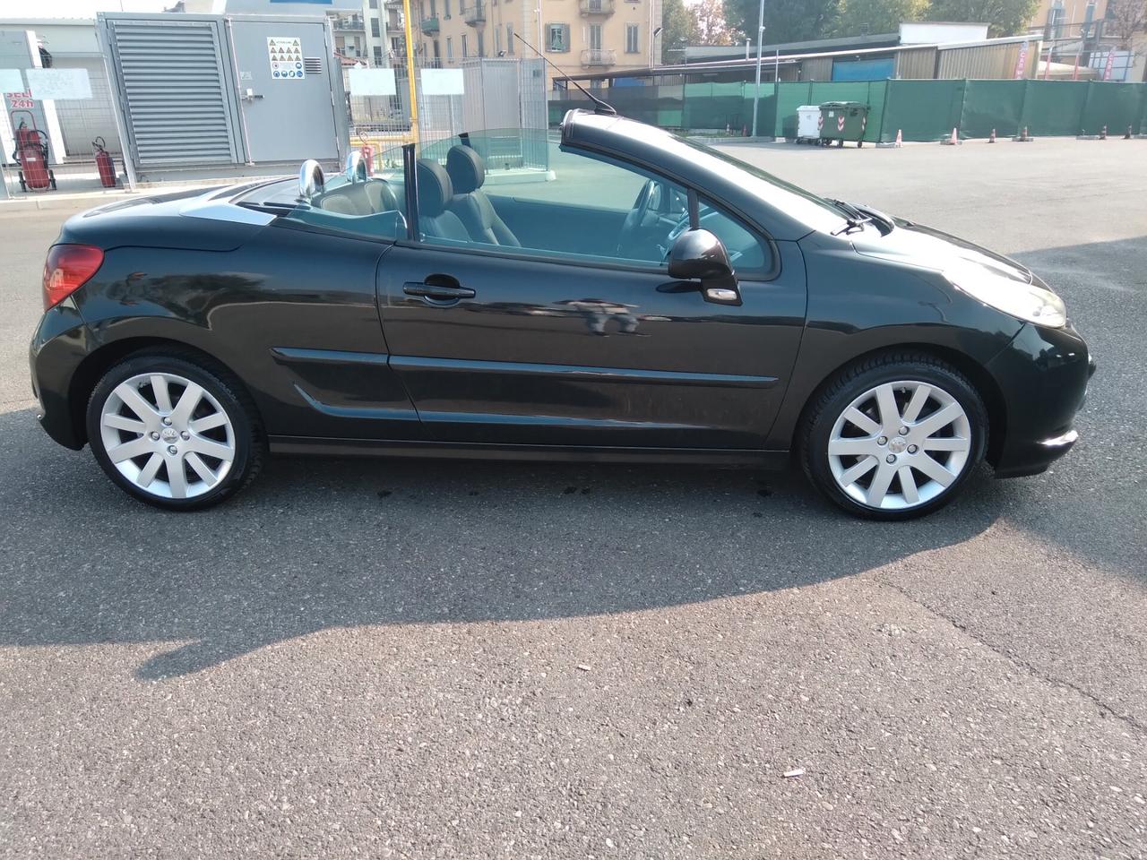 Peugeot 207 1.6 HDi 110CV CC Roland Garros anche per neopatentati