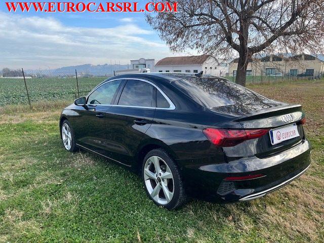 AUDI A3 Sedan 35 TDI S tronic Business Advanced