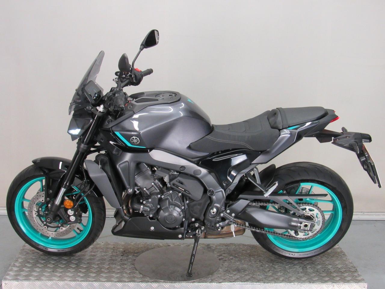 Yamaha MT-09 ABS Y-AMT CAMBIO ROBOTIZZATO
