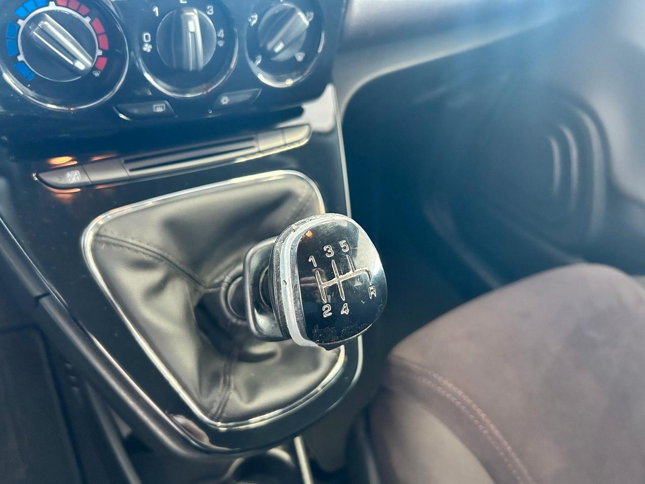 Lancia Ypsilon 1.2 GPL X NEOPATENTATI2013