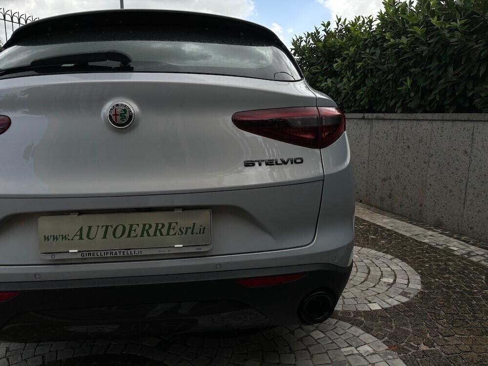 Alfa Romeo Stelvio 2.2 Turbodiesel 190 CV AT8 Q4 Sprint