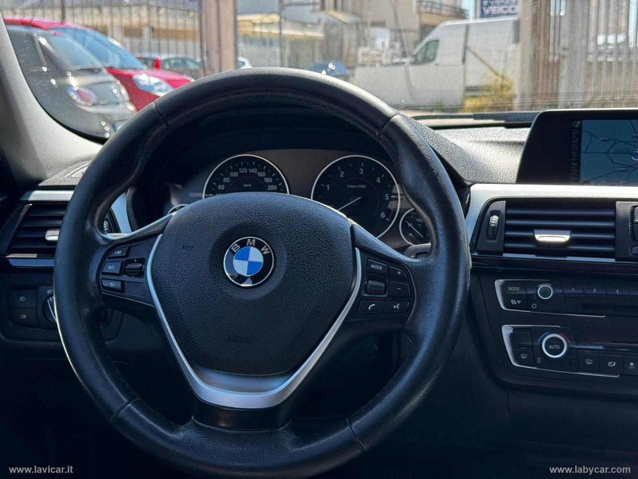 BMW 318d Touring Business Advantage