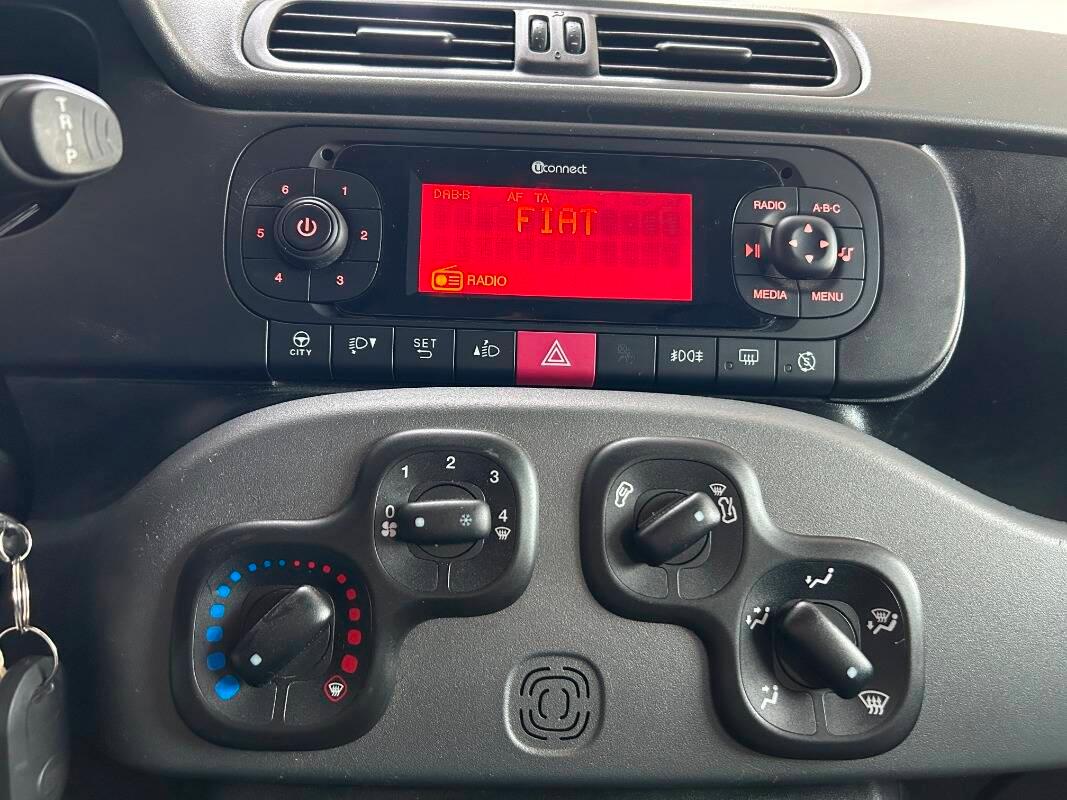 Fiat Panda 1.0 hybrid City Cross s&s 70cv