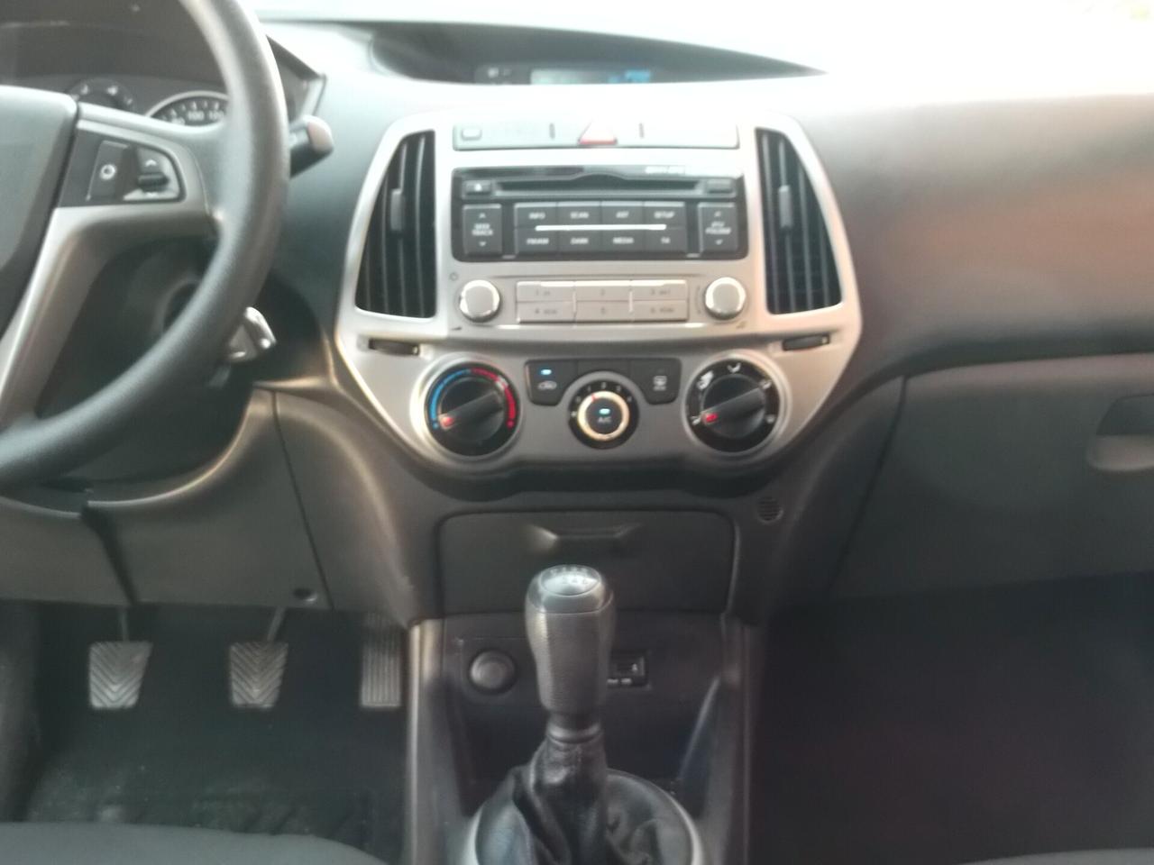 Hyundai i20 Neopatentati 1.2 Tdi 2014