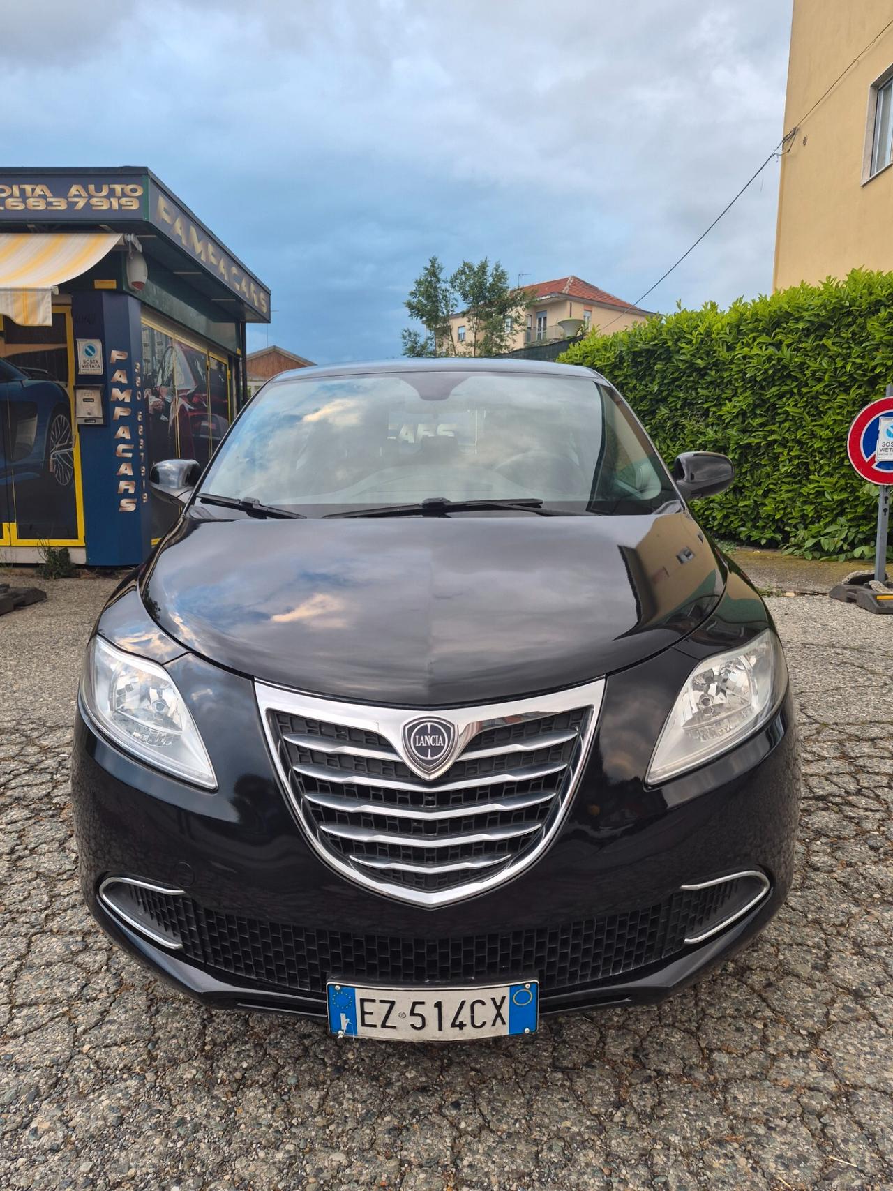 Lancia Ypsilon 1.2 69 CV 5 porte Gold