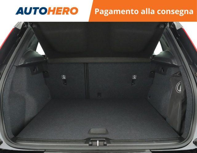 VOLVO XC40 T2 Essential