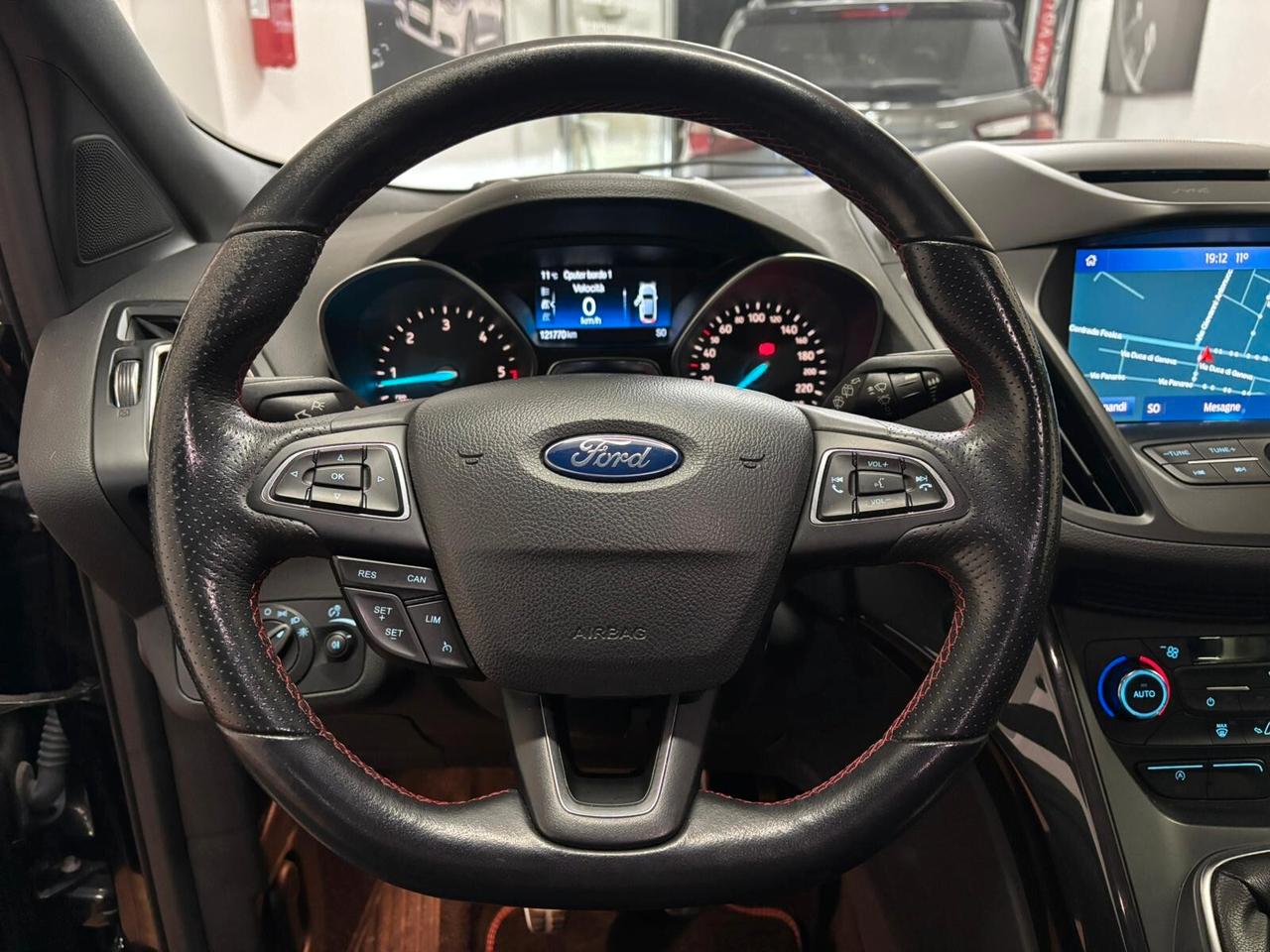 FORD KUGA 1.5 ST-LINE 2019 TOTAL BLACK
