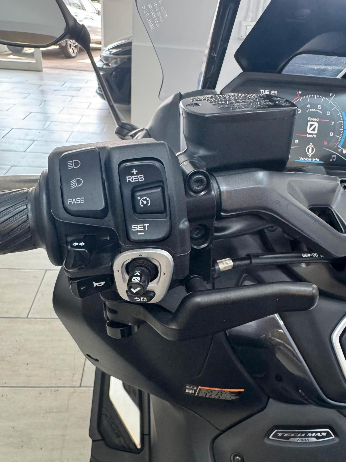 Yamaha T Max 560 TECH