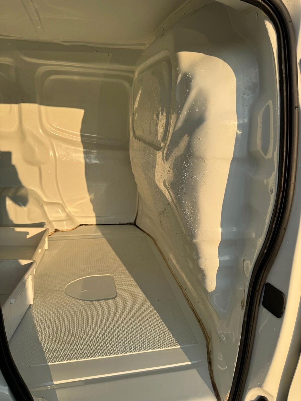 Fiat Fiorino 1.3 MJT - UNICO PROPRIETARIO + RIVESTIMENTO HACCP 2 POSSIBILITÀ FURGONI UGUALI
