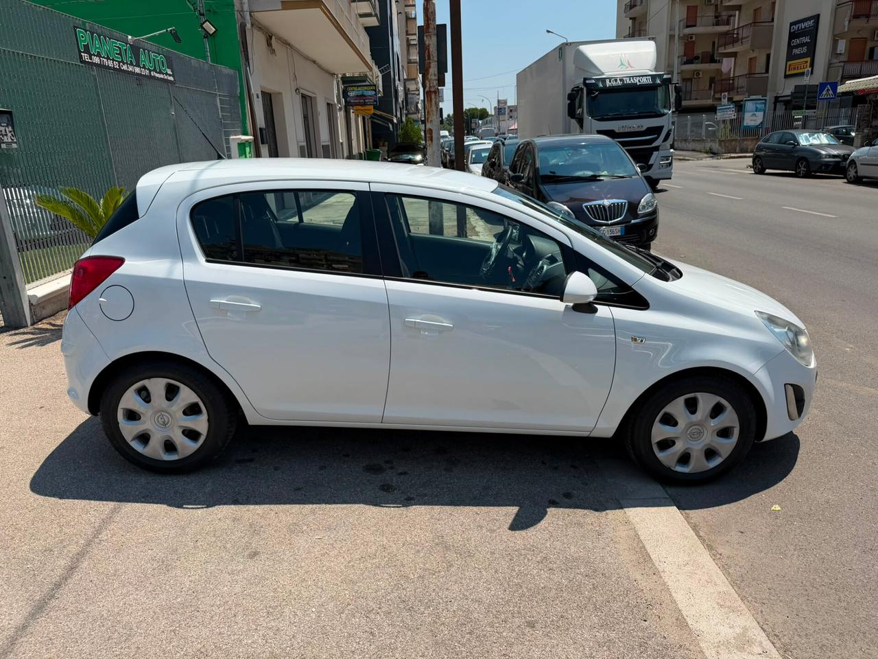 Opel Corsa 1.2 5 porte Elective