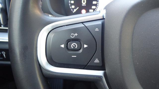 VOLVO V60 B4 (d) Geartronic Momentum Business