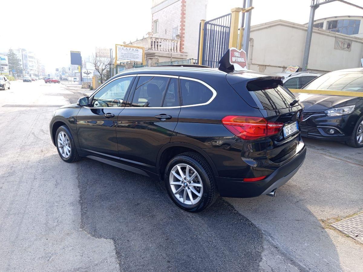 BMW X1 sDrive16d Business NAV/TETTO/RETROC