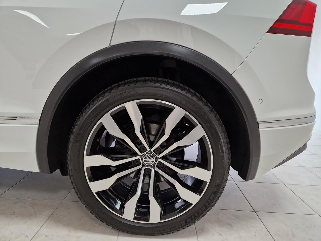 Volkswagen Tiguan 2.0 TDI 150 CV SCR 4MOTION R LINE TETTO APRIBILE