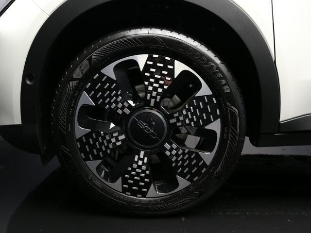 FIAT 600 Hybrid 145 CV DCT MHEV La Prima II