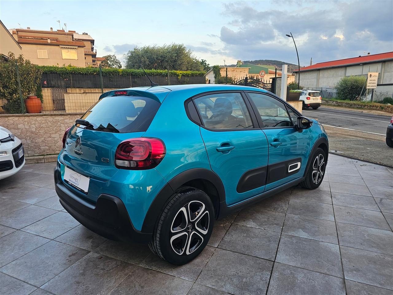 Citroen C3 BlueHDi 100CV Shine Pack