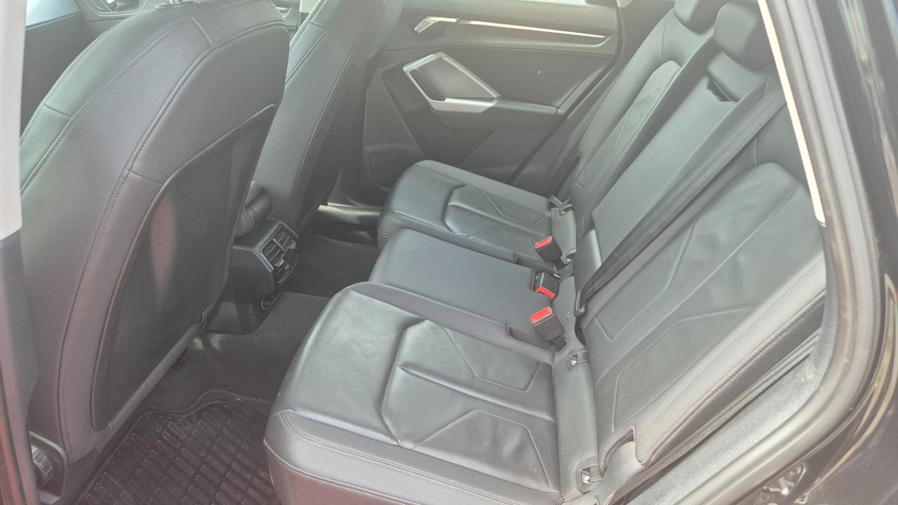 Audi Q3 35 TDI S tronic Sport Business Advanced