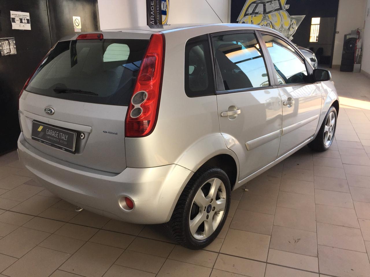 Ford Fiesta 1.2 16V 5p. Titanium