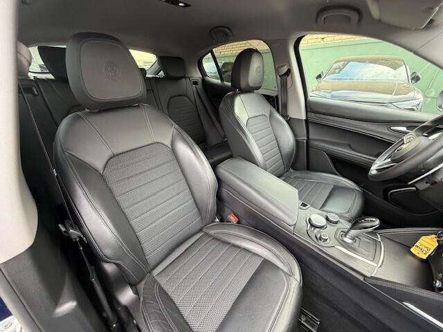 Alfa Romeo Stelvio 2.2 Turbodiesel 180 CV AT8 RWD