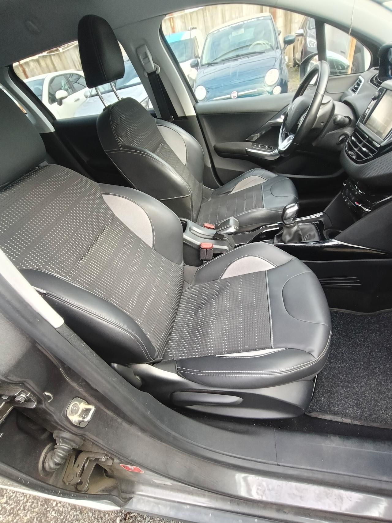 Peugeot 2008 BlueHDi 100 Allure