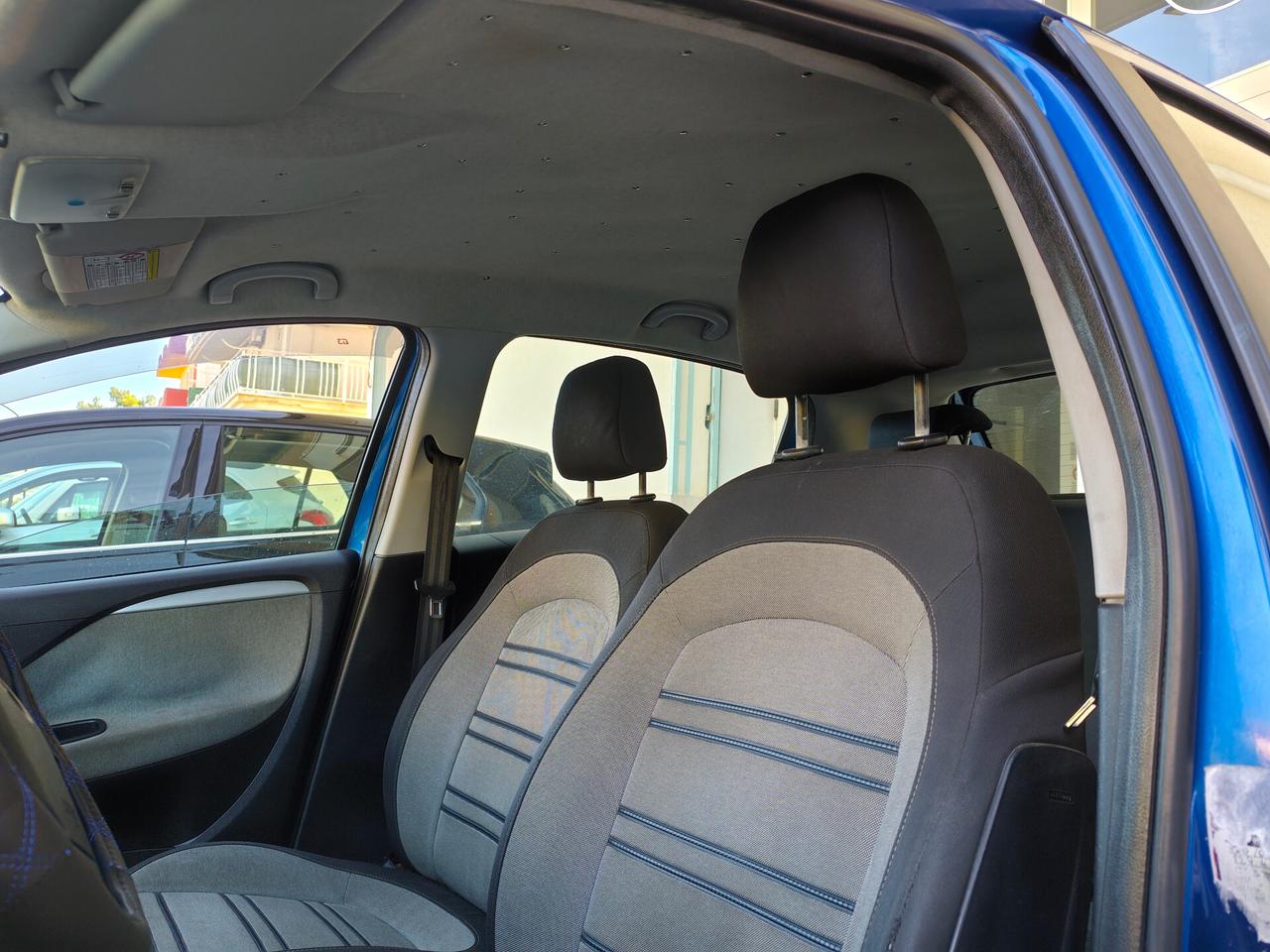 Fiat Punto Evo 1.3 Mjt 90 CV 5 porte Dynamic con gancio traino