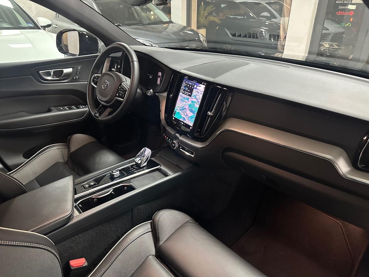 Volvo XC 60 Plus Dark 2.0 B4 MHEV N1 GARANZI #8622