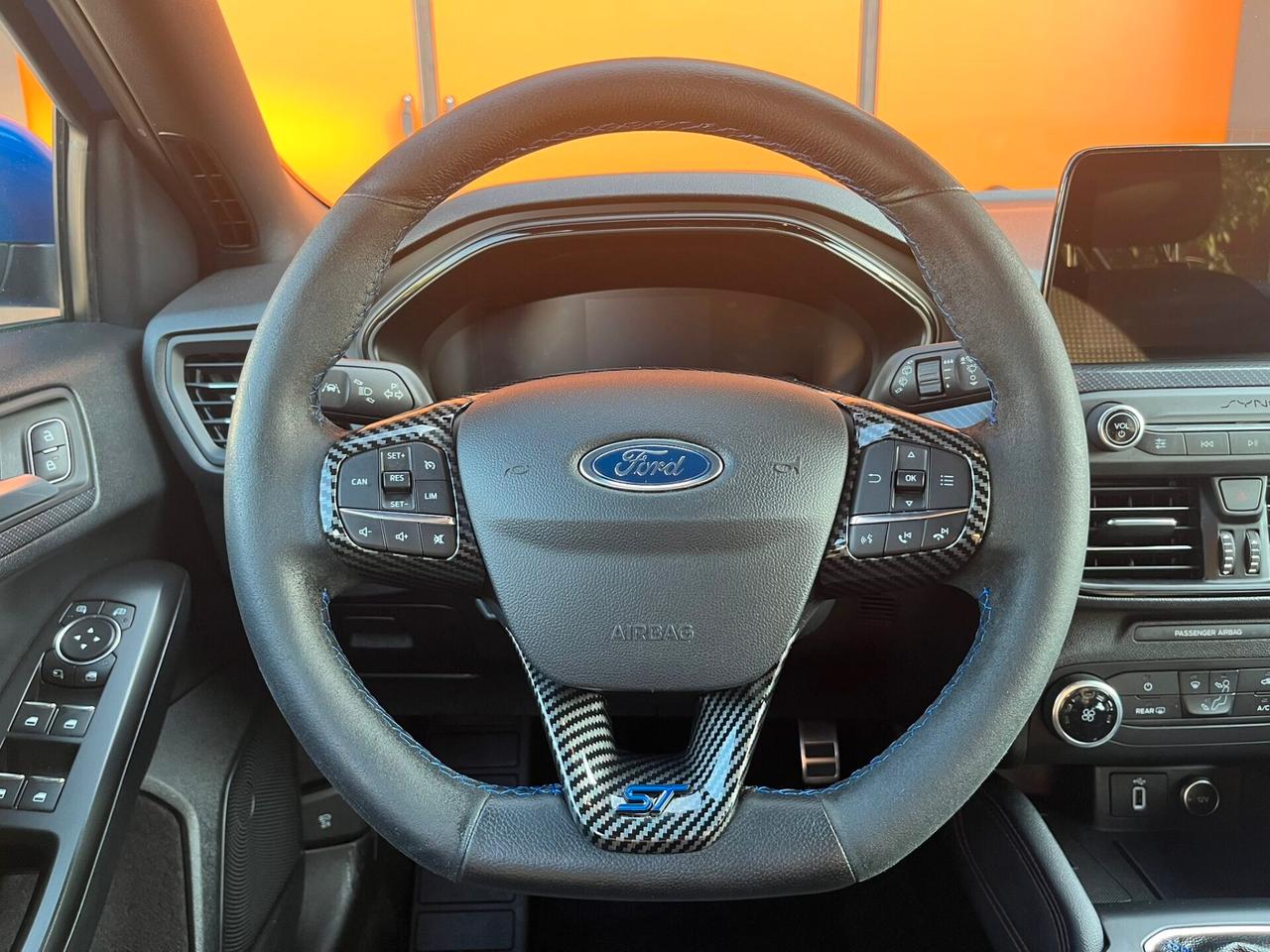 Ford Focus 1.5 EcoBlue 120 CV ST-Line Head-Up display