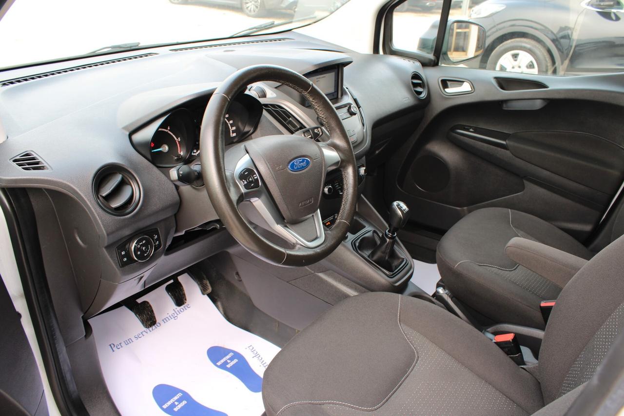 Ford TRANSIT COURIER