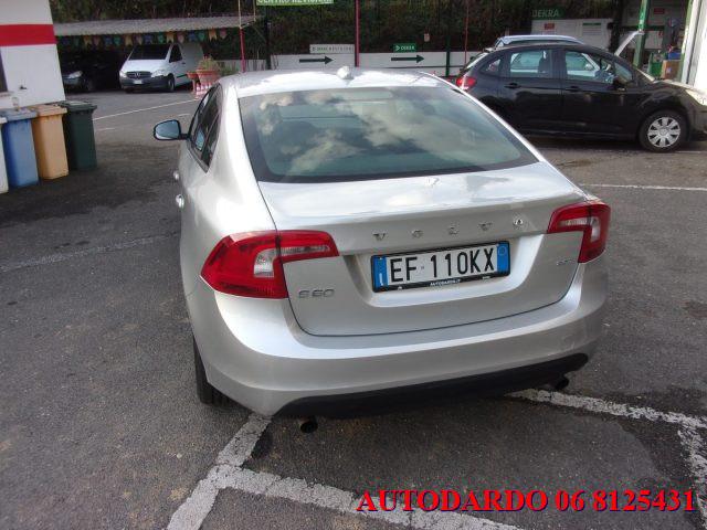 VOLVO S60 2.0 T Powershift Summum