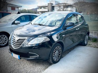 Lancia Ypsilon 1.2 69 CV - UNIPROPRIETARIO-NEOPATENTATI