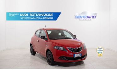 Lancia Ypsilon Ypsilon 1.0 firefly 70cv hybrid Silver
