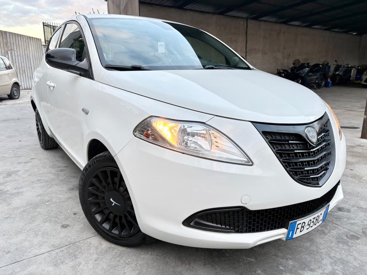 Lancia Ypsilon 1.2 GPL magnifiche condizioni