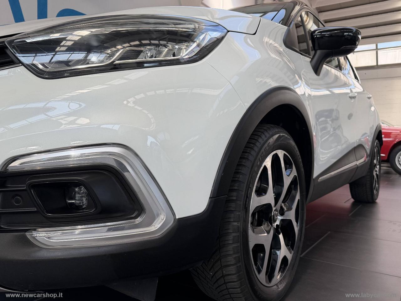 RENAULT Captur TCe 12V 90 CV Sport Edition NEOPATENTATI