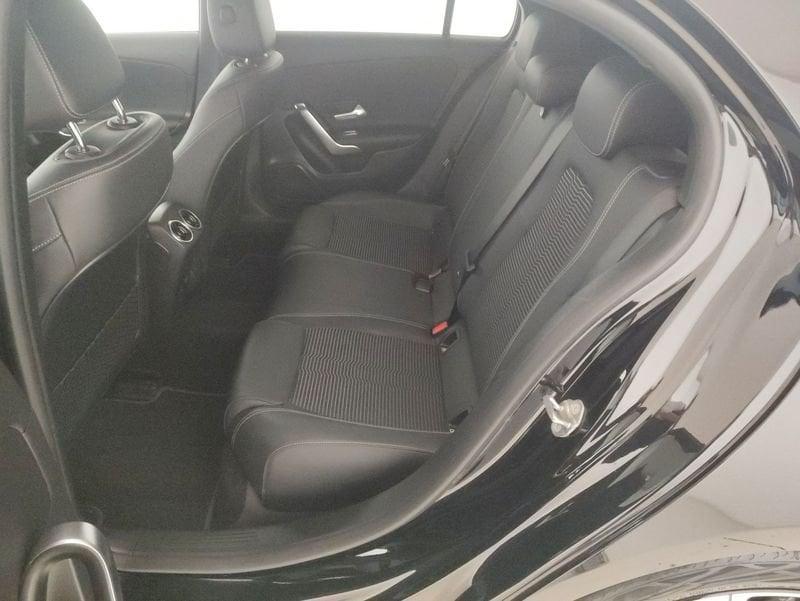 Mercedes-Benz Classe A A 180 d Sport Night edition auto