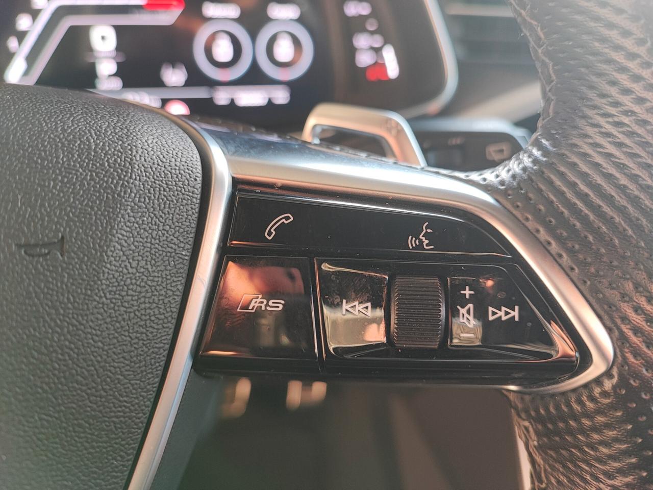 Audi RS6 RS 6 Avant 4.0 TFSI V8 quattro tiptronic