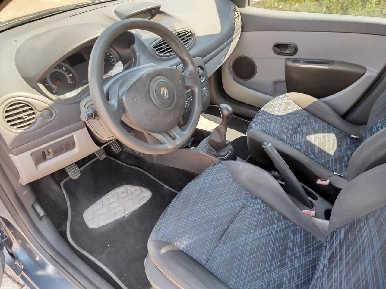 Renault Clio 1.2 16V 5 porte Dynamique