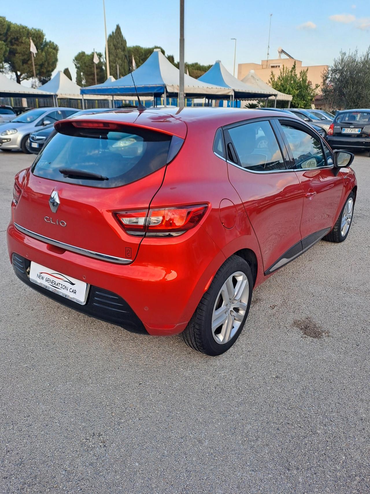 Renault Clio dCi 8V 75 CV 5 porte Duel2