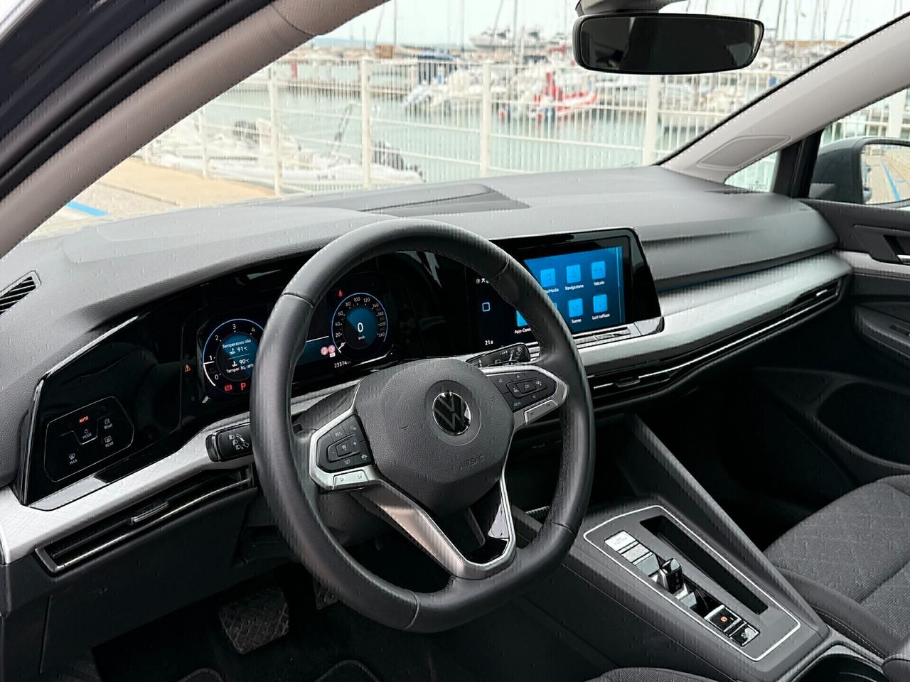 Volkswagen Golf 2.0 TDI DSG Virtual Cockpit