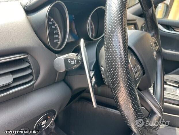 Maserati Levante 3.0 diesel pack sport pell tetto