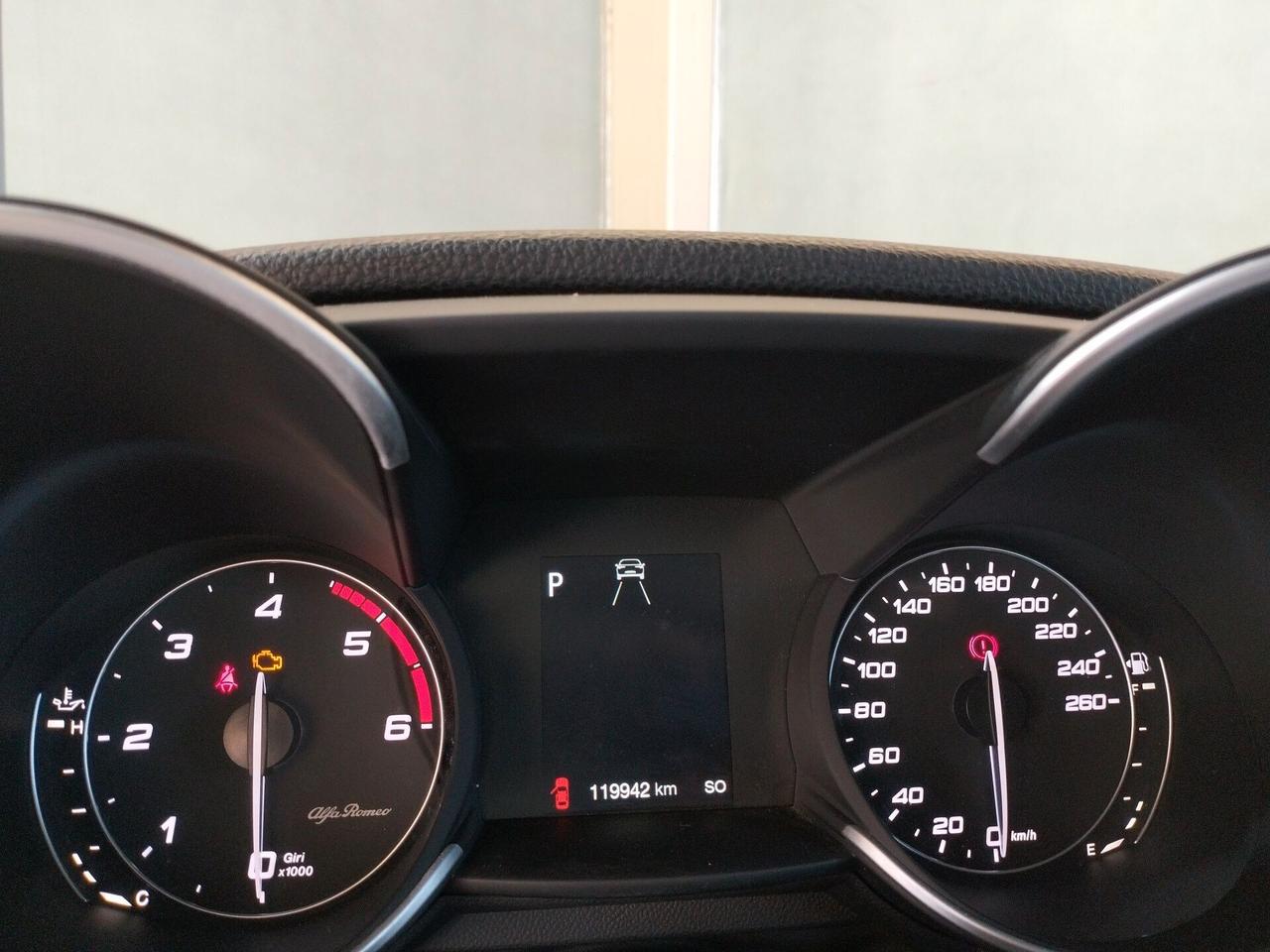 Alfa Romeo Giulia 2.2 t Business 136cv auto
